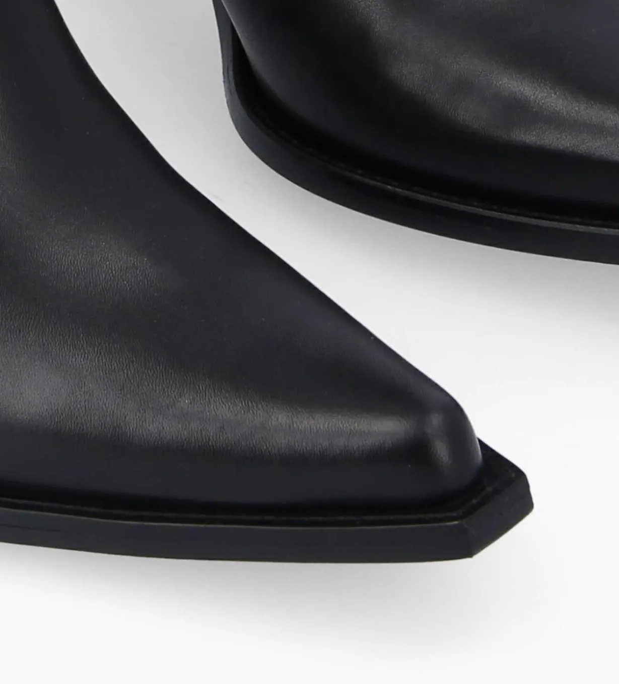 Bottine western à talon brodée - Tippi 80 - Cuir de veau lisse brillant - Noir/Beige