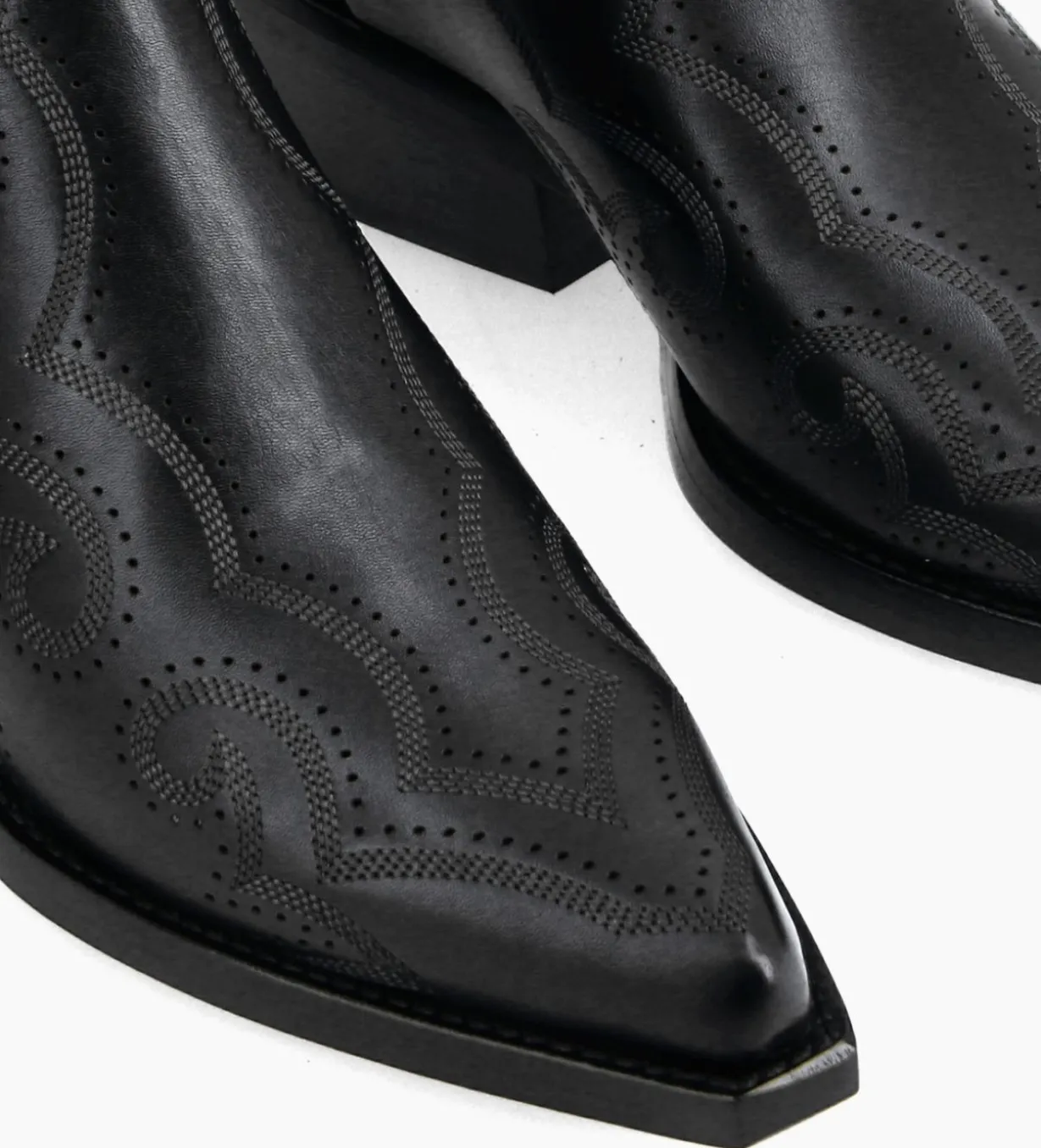 Bottine Western brodée - Calamity 40 - Cuir de veau lisse mat - Noir